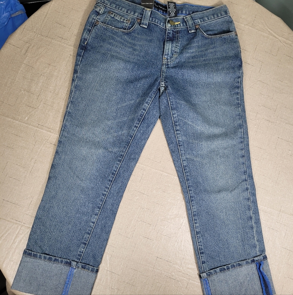 Calvin Klein Jeans Womens size 8 Cuffed Capri Denim Blue